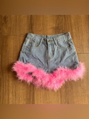 Womens Pink Feather Trim Denim Shorts 25 Festival Coquette Barbiecore Bratz Bold